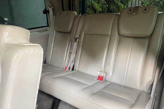 Selling White Ford Expedition 2011 in Bacoor