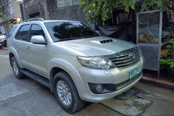 Sell Silver 2013 Toyota Fortuner in Manila