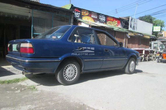 Selling Blue 1992 16V Toyota Corolla Sedan affordable price