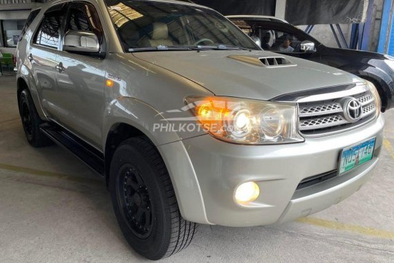 2010 Toyota Fortuner V Diesel Automatic