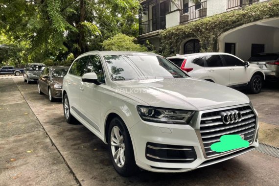 Pre-owned 2017 Audi Q7  3.0 TDI for sale in good condition