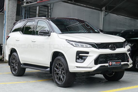 Selling 2022 Toyota Fortuner GR Sport 232 KM only!!