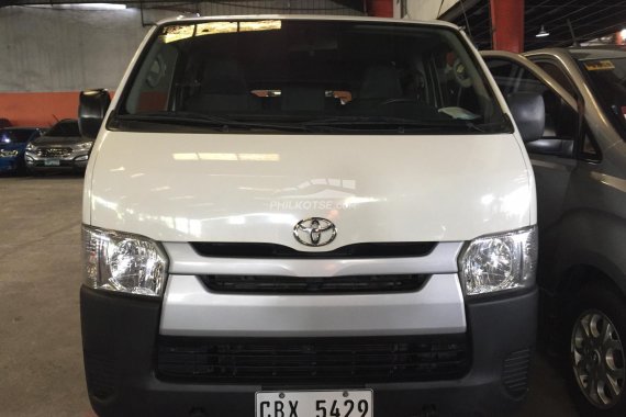 2016 Toyota Hiace Commuter