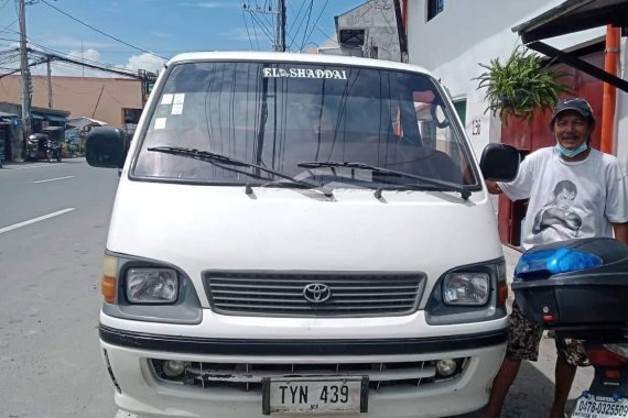 2000 Toyota Hiace  GL Grandia M/T for sale by Verified seller