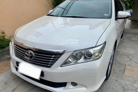 Sell used 2014 Toyota Camry  2.5 V