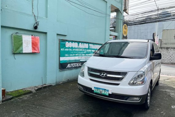 2013 Hyundai Grand Starex Gold