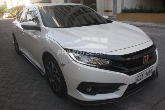 Sell White 2016 Honda Civic  in used