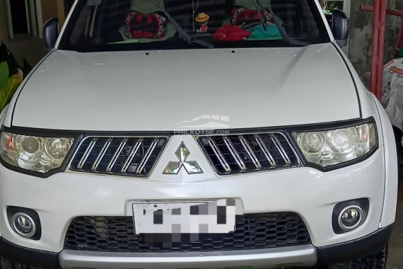 White 2010 Mitsubishi Montero SUV / Crossover second hand for sale