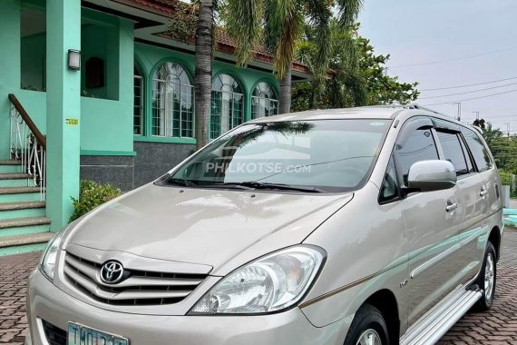 Pre-owned 2011 Toyota Innova  2.8 E Diesel AT for sale in good condition