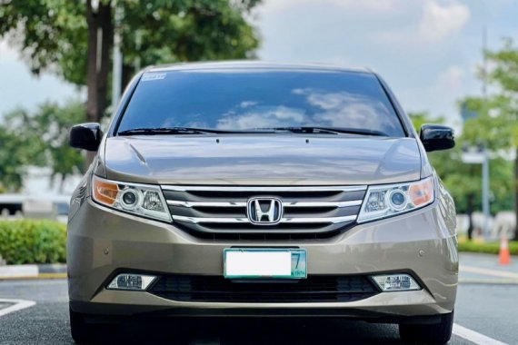 2012 Honda Odyssey Touring Full Option 3.5 Gas‼️Automatic Top of the Line!