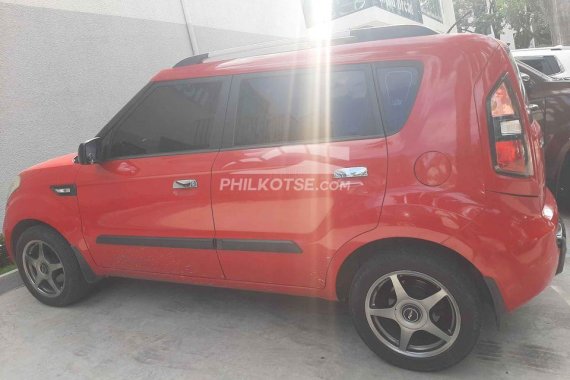 Sell 2010 Kia Soul  in Red