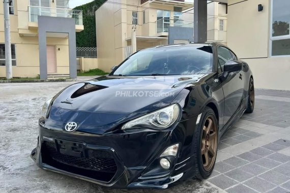Used 2013 Toyota 86  2.0 AT for sale in good condition