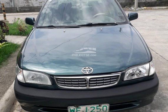 Sell used 2000 Toyota Corolla Altis Sedan