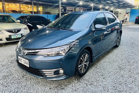 2018 TOYOTA COROLLA ALTIS 1.6 V AUTOMATIC TOP OF THE LINE! PUSH START! FLAWLESS! FINANCING LOW DOWN!