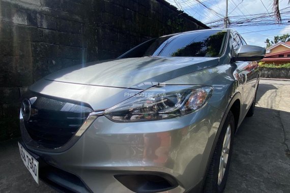 Selling used 2013 Mazda CX-9  in Grey