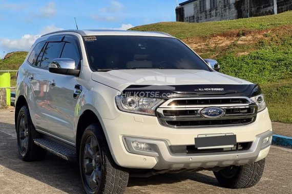 Sell used 2016 Ford Everest  Titanium 3.2L 4x4 AT