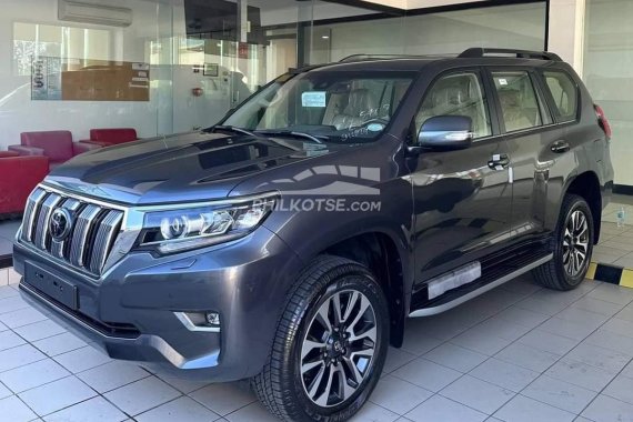 HOT!!! 2023 Toyota Land Cruiser Prado 4.0 4x4 AT (Gasoline) for sale at affordable price
