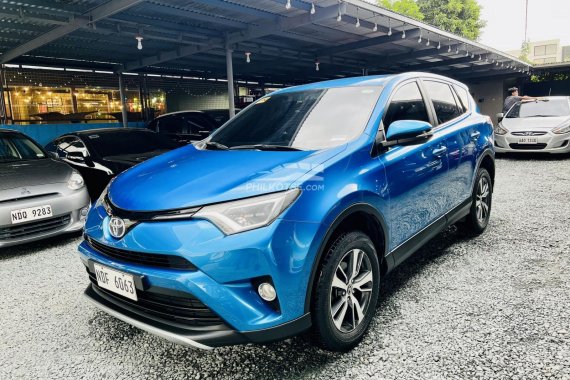 2016 TOYOTA RAV4 GAS GRAD AUTOMATIC BNEW CONDITION! FACELIFT! FINANCING AVAILABLE.