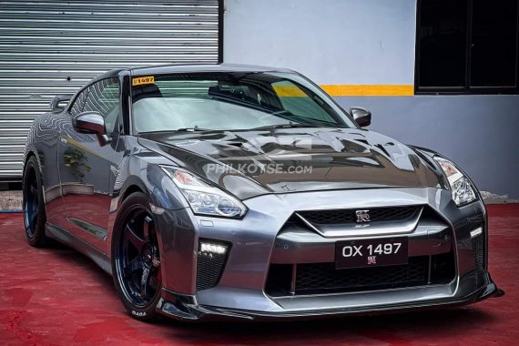 Sell pre-owned 2017 Nissan GT-R  Premium