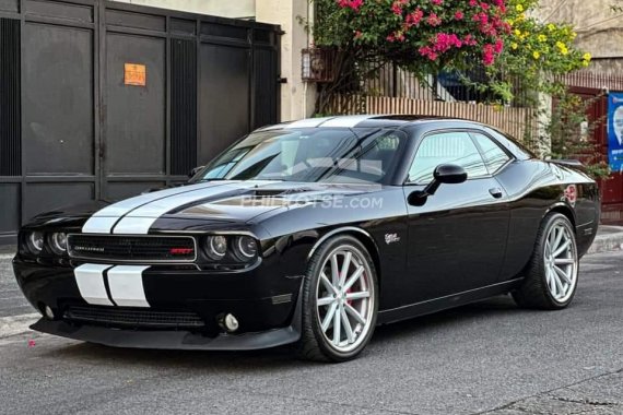 2nd hand 2014 Dodge Challenger SRT8 Hellcat for sale in good condition