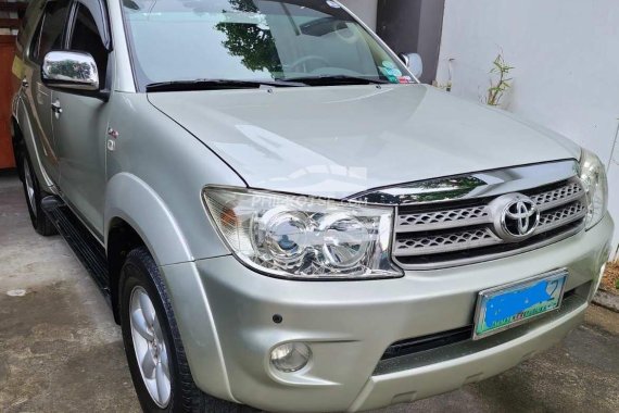 Pre-owned Silver 2011 Toyota Fortuner  2.4 G Diesel 4x2 AT for sale