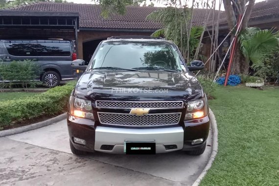 For sale black suburban 2012 model affordable price
