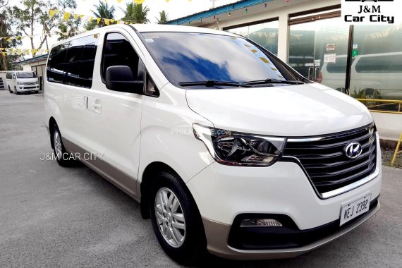 RUSH sale! White 2019 Hyundai Grand Starex Minivan cheap price