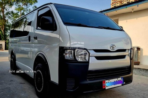 Well kept 2020 Toyota Hiace  Commuter 3.0 M/T for sale in good condition