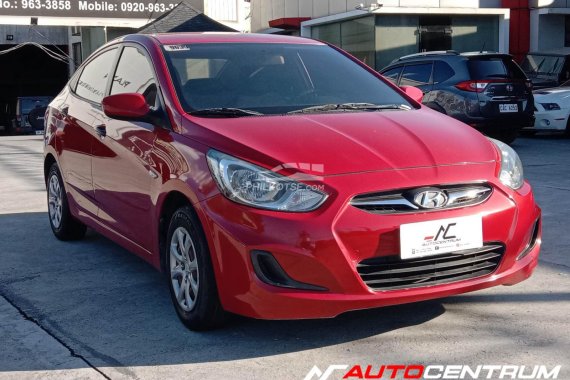 2012 HYUNDAI ACCENT M/T