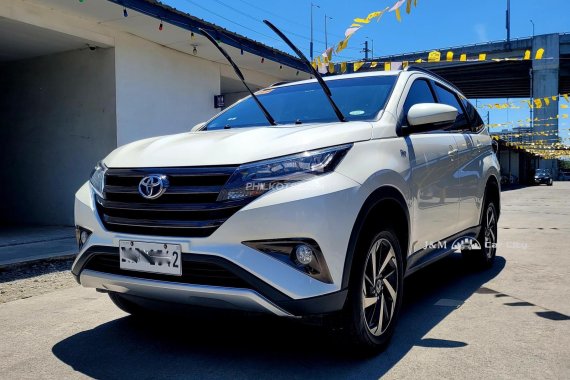 HOT!!! 2022 Toyota Rush  1.5 G AT for sale at affordable price