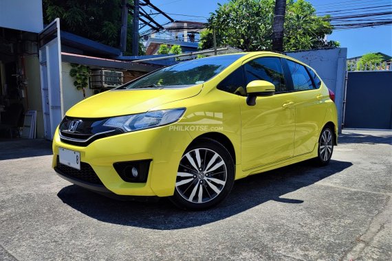 2015 Honda Jazz  1.5 VX automatic available at cheap price