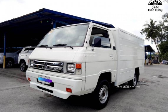 RUSH sale! White 2021 Mitsubishi L300 Minivan cheap price