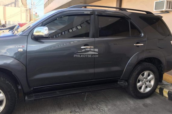 2011 Toyota Fortuner  2.4 G Diesel 4x2 MT for sale by Verified seller