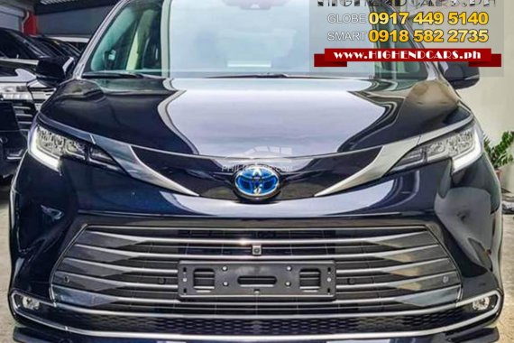 2023 TOYOTA SIENNA LIMITED HYBRID 