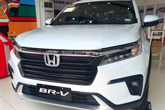 Lowest DP & Exclusive freebies!  2023 HONDA BR-V 1.5 VX Honda Sensing A/T 