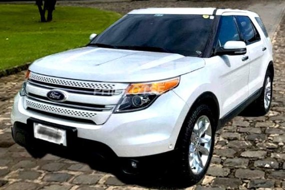 Selling White 2014 Ford Explorer Sport 3.5 V6 EcoBoost AWD AT second hand