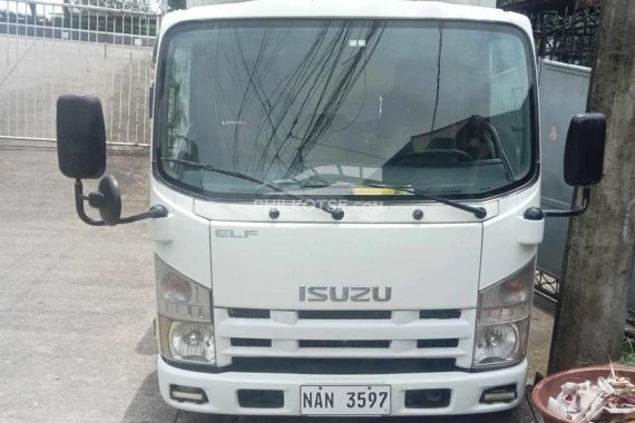 Second hand 2018 Isuzu Elf utility vehicle reefer van for sale