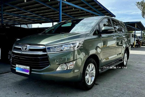 Selling Green 2018 Toyota Innova  2.8 G Diesel AT