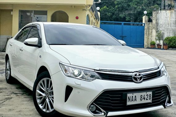 🚘 -  2018 Toyota Camry 2.5 V - TOP OF THE LINE, WHITE PEARL, DUAL-VVTI 