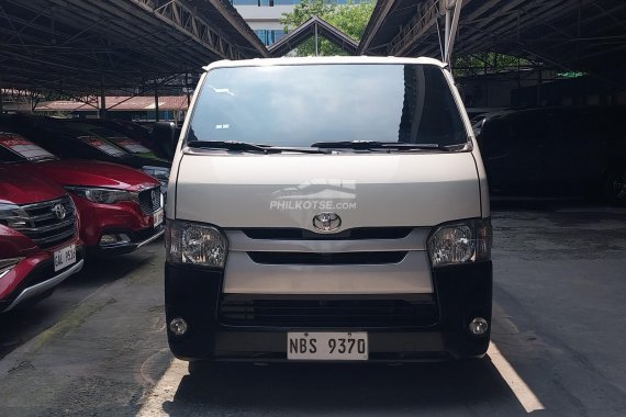 2019 Toyota Hiace Commuter 
