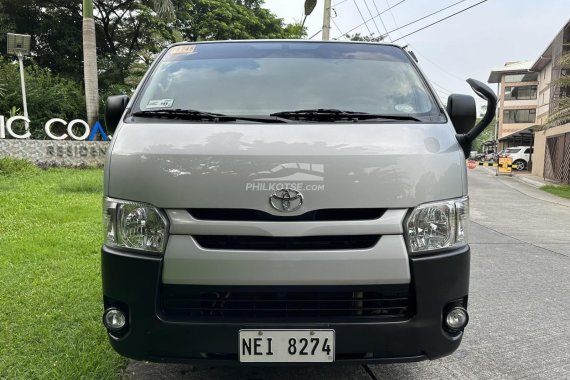 2019 TOYOTA HIACE COMMUTER 3.0 MANUAL