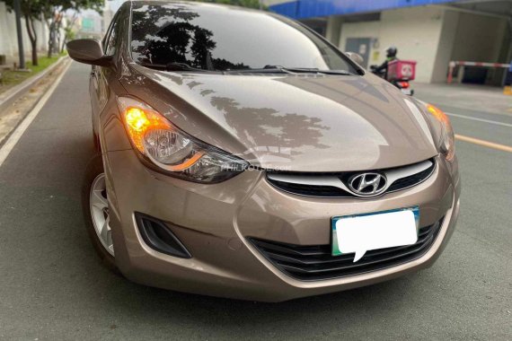 2013 Hyundai Elantra Sedan gasoline a/t