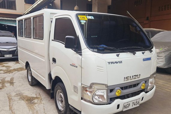 2021 Isuzu Traviz 10ft Utility Van Dual AC M/T