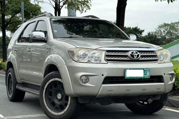 2010 Toyota Fortuner G gas a/t 2.7 VVTi