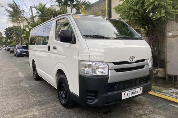 Toyota Hiace Commuter 2022 3.0Engine White