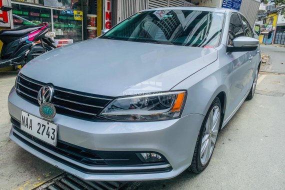  Selling Silver 2017 Volkswagen Jetta Sedan by verified seller