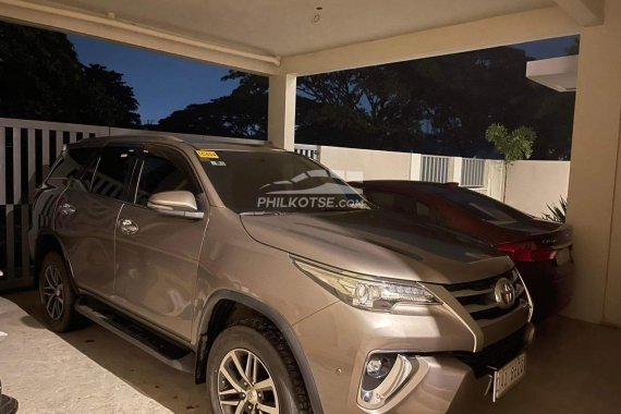 For Sale Toyota Fortuner V 4x2 AT- Cash Only