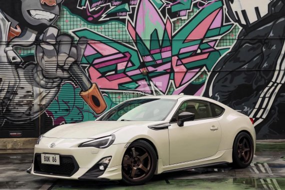 HOT!!! 2013 Toyota GT 86 M/T for sale at affordable price 