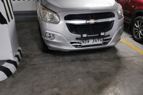 Sell 2nd hand 2015 Chevrolet Spin MPV in Silver