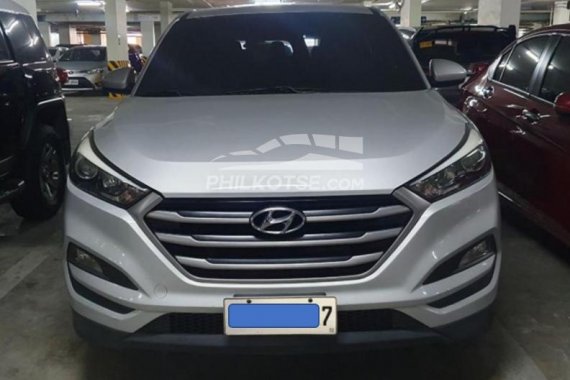 Pre-owned 2016 Hyundai Tucson  2.0 GL 6AT 2WD for sale in good condition